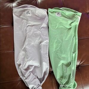 Bundle of TWO The Ollie World Swaddles